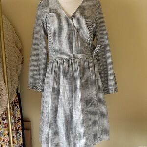 Old Navy SEERSUCKER Blue and White Wrap Sundress with Bishop Sleeves